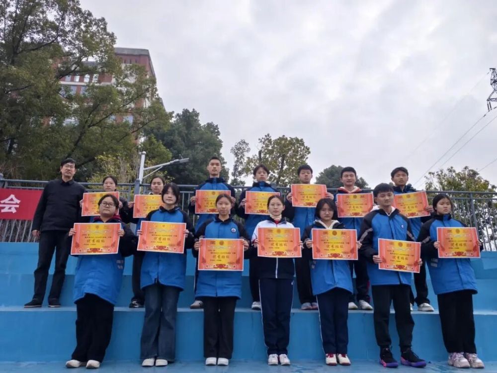 �����³���׳־ �����캽��δ��������У2026�괺����ѧ�����߱��ô��¡�ؾ���